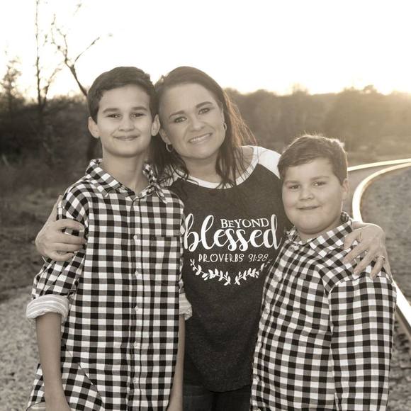 Meet your Posher, Angela - Picture 1 of 1